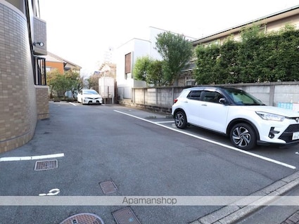 愛知県名古屋市昭和区広路本町１丁目[1R/24.07m2]の駐車場