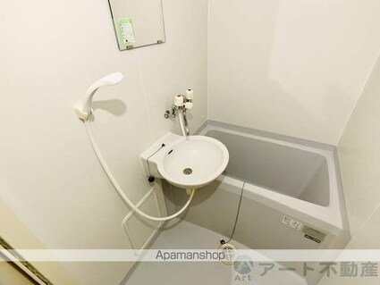 レオパレスクレール[1K/22.35m2]のバス