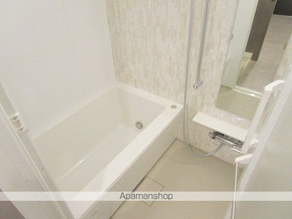 ザ・パークハビオ新高円寺[1K/25.23m2]のバス