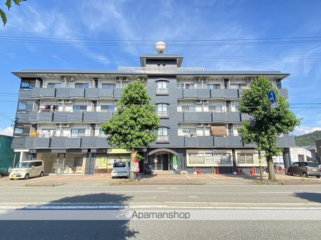 グランドシティ足羽の玄関写真