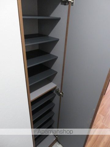 DWELLING森小路の内装写真