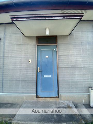 鮫島貸家の玄関写真