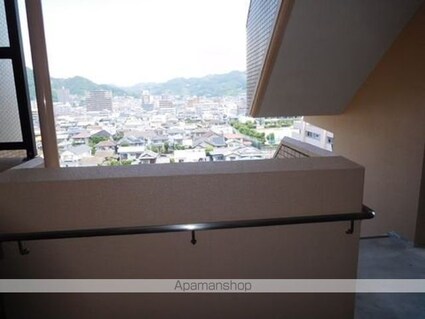 ライオンズマンション東一万[3LDK/66.67m2]の共用部1