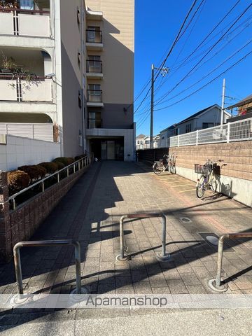 シャトーアストリアの外観写真
