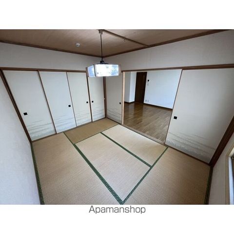 ファミーリエFの内装写真