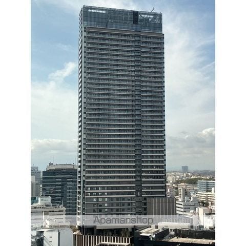 THE YOKOHAMA FRONT TOWERの外観写真