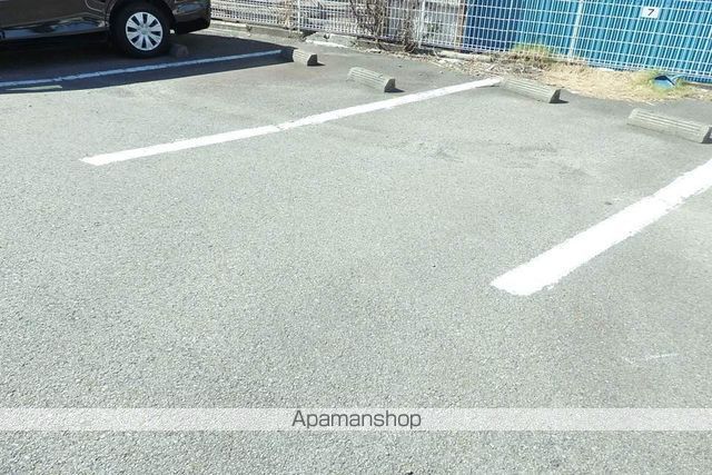 コーポ・ラティンの外観写真