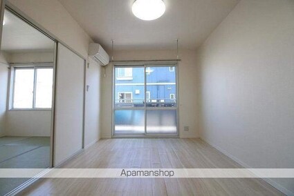 ブルーヒルＡＢ棟[3K/50.78m2]のリビング・居間