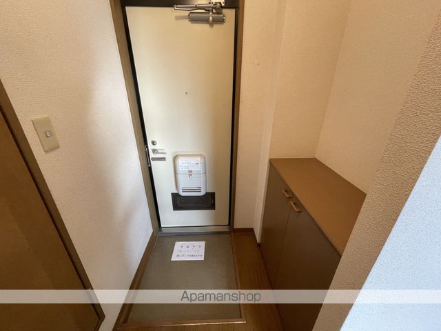 ファミール川辺の内装写真