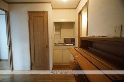 シャトー村瀬・千代田[1K/20.37m2]の玄関