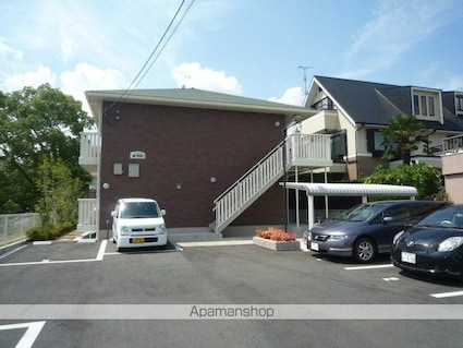 滋賀県大津市石山寺３丁目[1LDK/41.29m2]の駐車場5