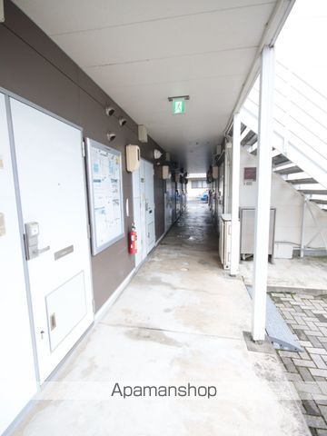 レオパレスフィオーレの玄関写真