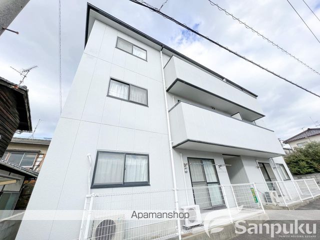 ベルクカネキの外観写真