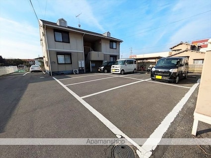セジュール千歳　Ａ棟[3DK/57.8m2]の駐車場1