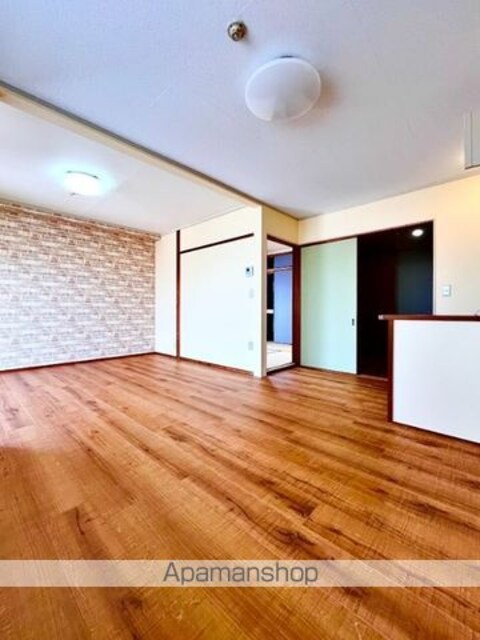 和歌山県和歌山市鳴神[2LDK/47.2m2]の内装1