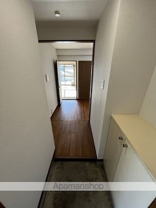 戸田岡昭マンション[2DK/39.78m2]の玄関