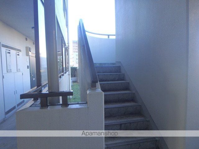 アルタイル浦安の玄関写真
