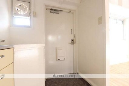 ビレッジハウス紀三井寺６号棟[1DK/28.98m2]の玄関