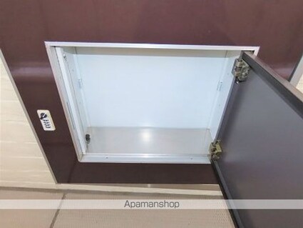 レオパレスＧＲＥＥＮ　ＰＡＲＫ[1K/26.08m2]の玄関1