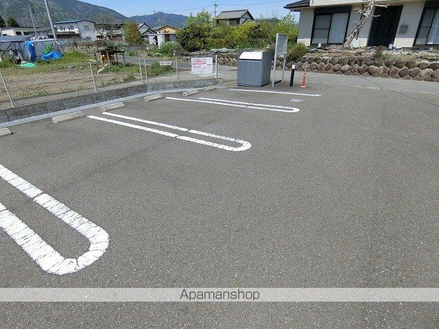 ファースト・プレイスの外観写真