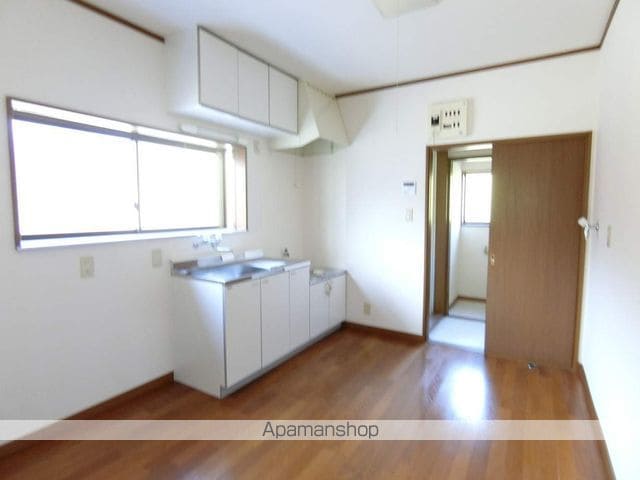 御前崎市 1階建 築28年の内装写真