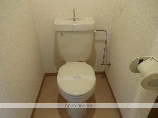 ロータリーマンション出口の内装写真