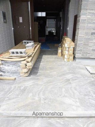 和歌山県和歌山市北出島１丁目[2LDK/57.58m2]のエントランス