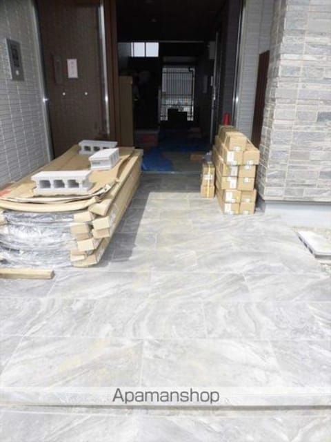 和歌山県和歌山市北出島１丁目[2LDK/57.58m2]のエントランス