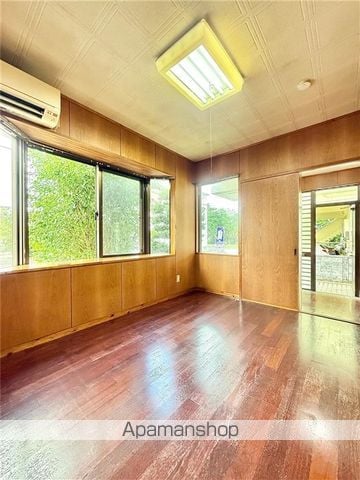 沖縄市 1階建 築33年の内装写真