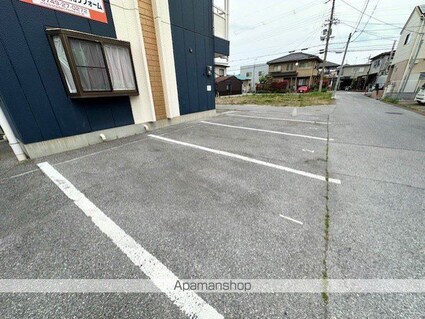 滋賀県彦根市平田町[1K/18m2]の駐車場3