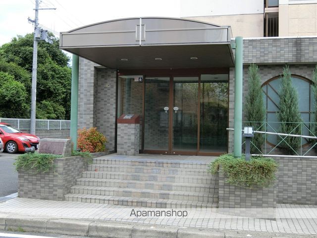グリーンサム弐番館の玄関写真