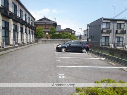 レオパレスポケット[1K/19.87m2]の駐車場