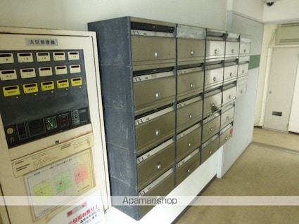 ニュー大将軍松兼Ⅱ[2DK/45.3m2]のエントランス