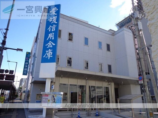 ベルジュ道後[1K/25.5m2]の周辺3