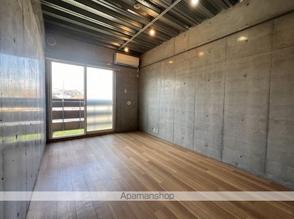 ＣＡＳＡ－ＦＲＯＮＴＩＥＲ[1R/25.2m2]のリビング・居間