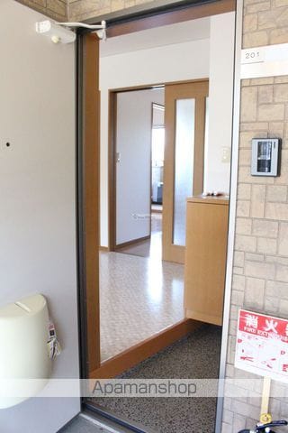 シティハイツ金山の玄関写真