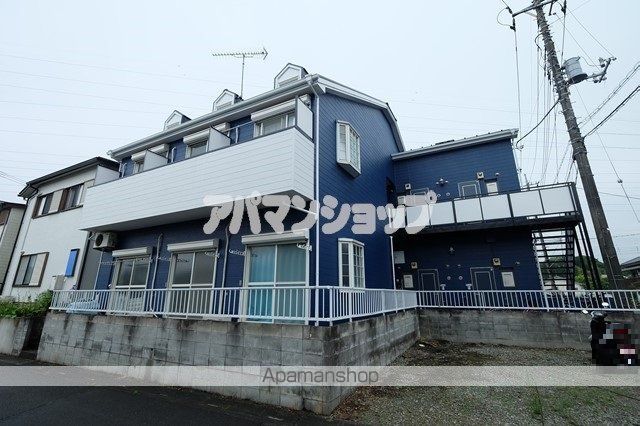 カルミアの玄関写真