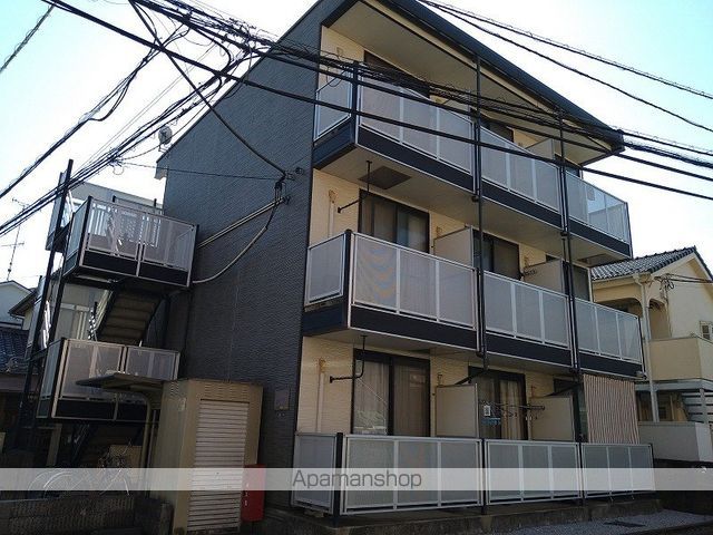 レオパレスマノワールの外観写真