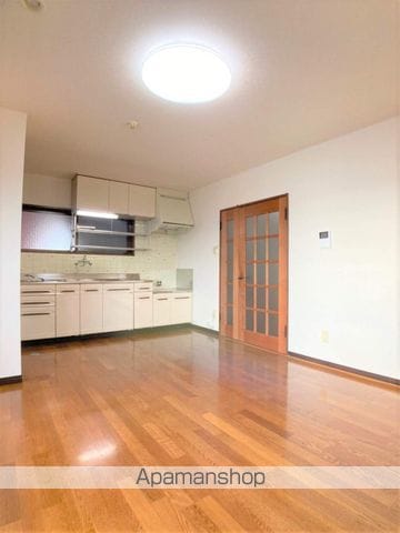 ロイヤルマンションの内装写真