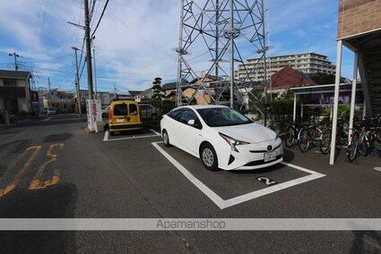 千葉県鎌ケ谷市中央２丁目[1LDK/45.07m2]の駐車場