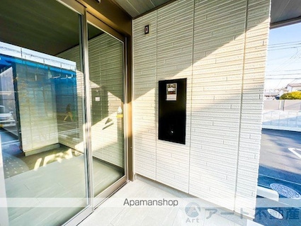 シャーメゾン小栗[2LDK/76.53m2]のエントランス2