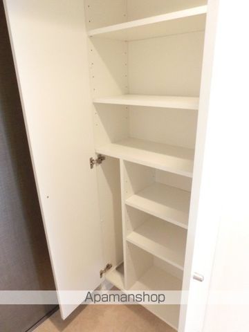 レジディア谷町の内装写真