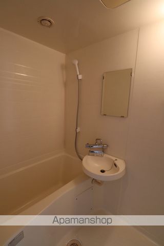 ファシーネ野村深田町の内装写真