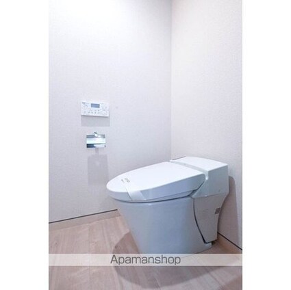 パークフラッツ祐天寺[3LDK/106.81m2]のトイレ