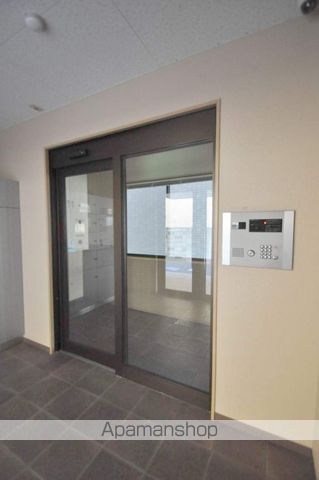 プラーナ富町の玄関写真