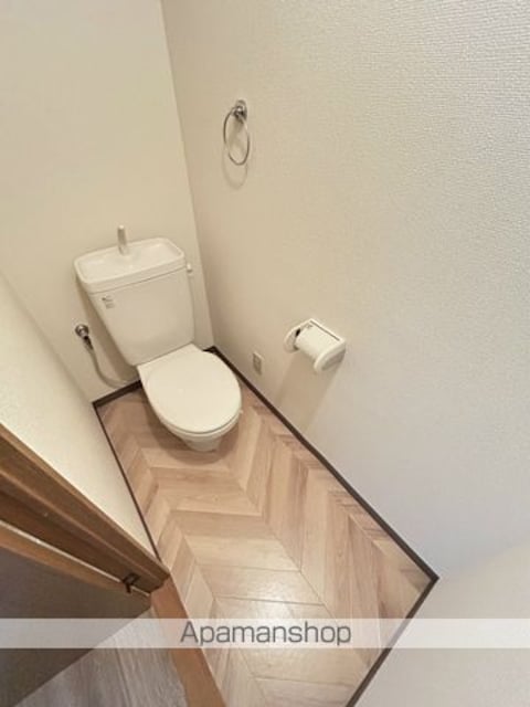 フェアライズ小島[2LDK/63.3m2]のトイレ