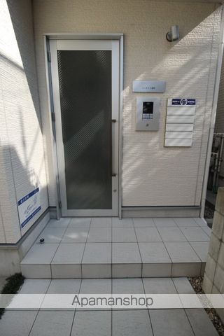ジュネス十番町の玄関写真