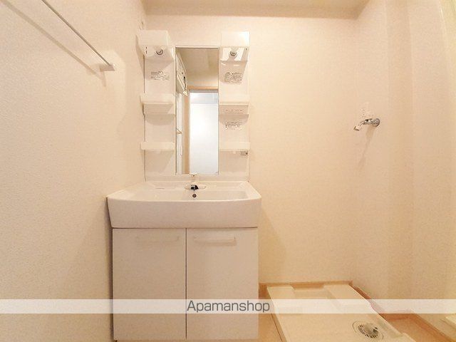 プレシャス 手屋の内装写真
