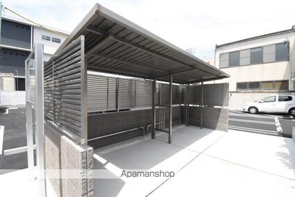 香川県高松市仏生山町甲[2LDK/55.09m2]の共用部1