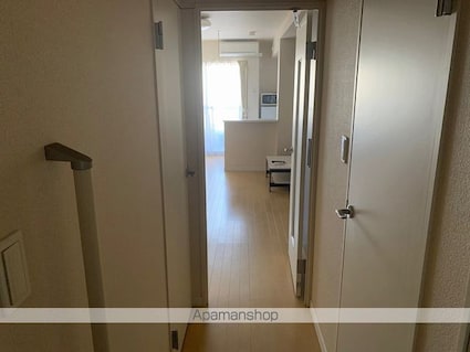 レオネクストグリーンガーデン[1R/26.5m2]の玄関